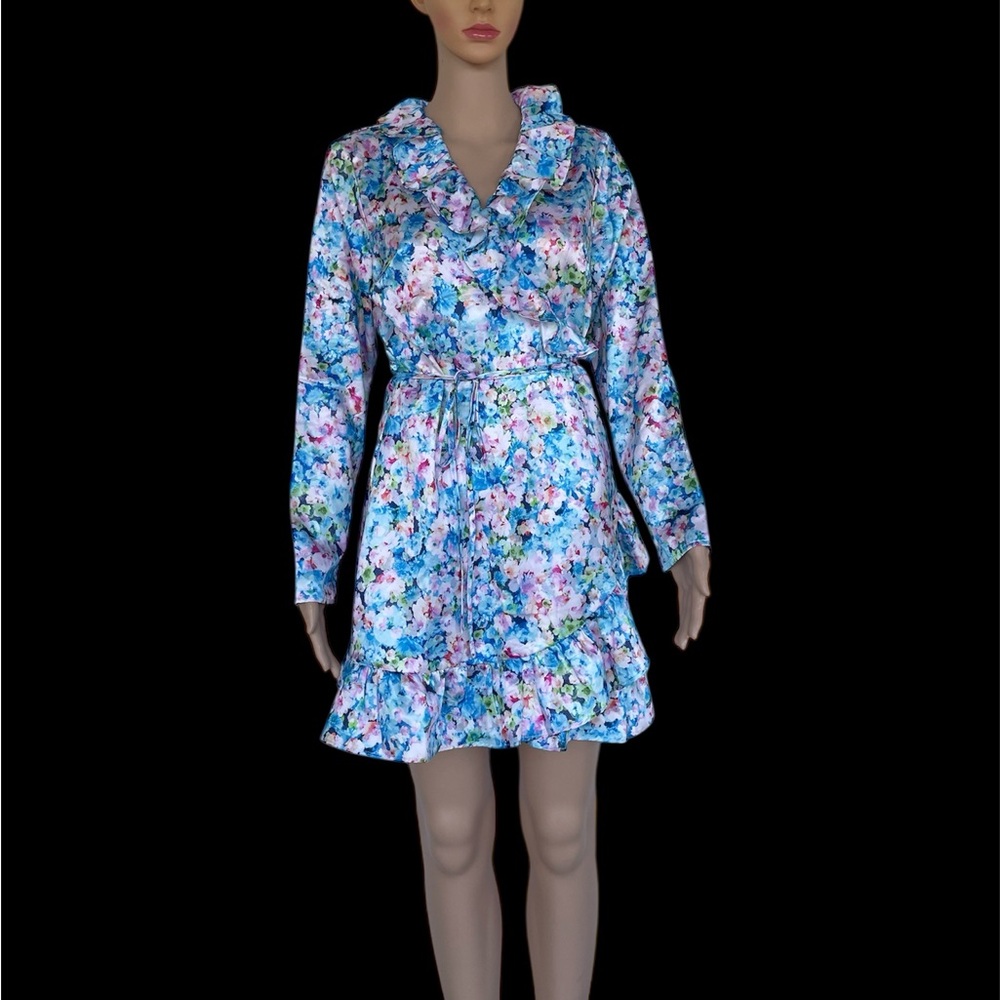 BAR III Petite Floral-Print Ruffled Tie-Waist Satin Wrap Dress Size MP - Picture 5 of 12